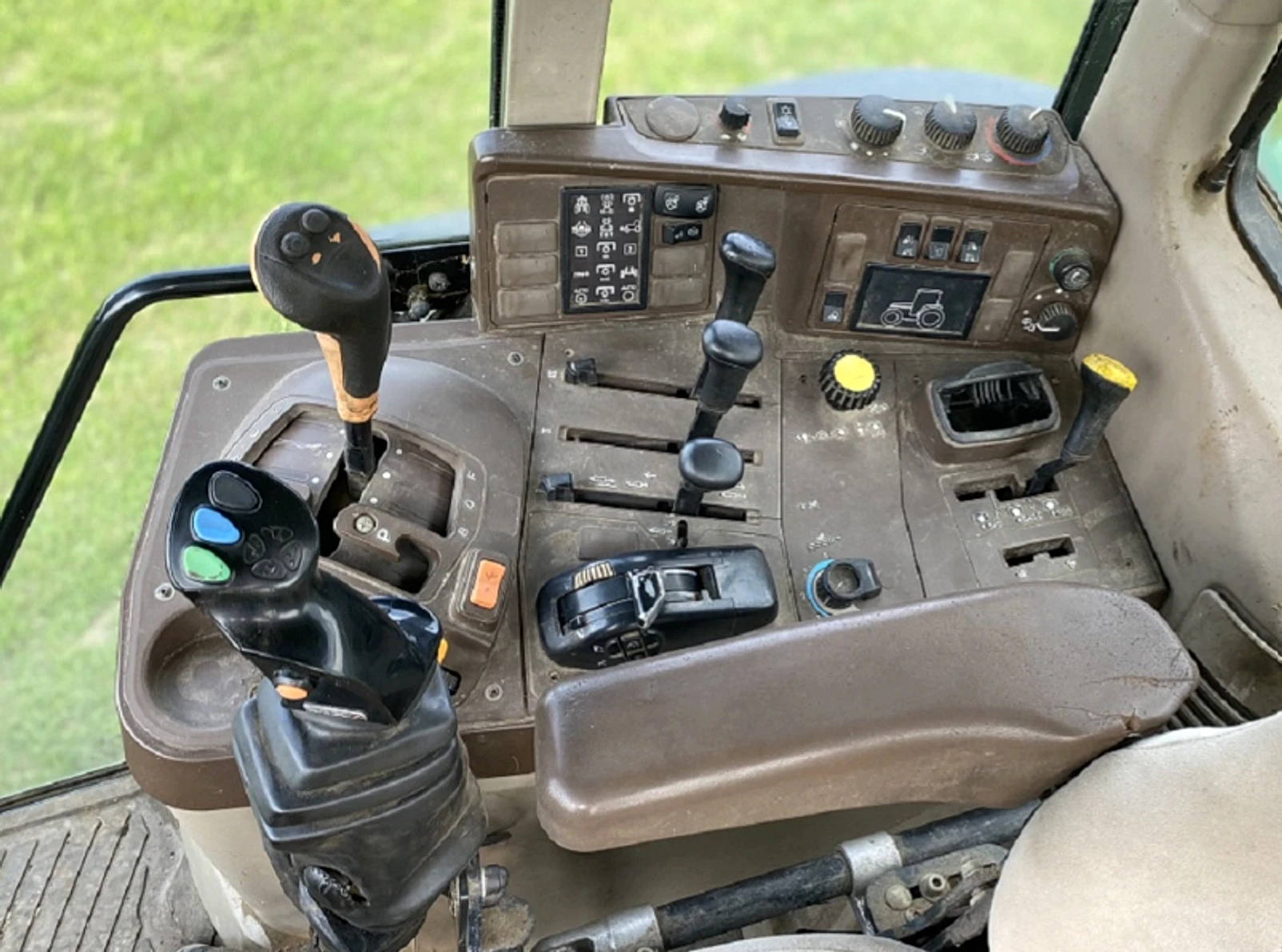 John Deere 6320 Premium — foto 6