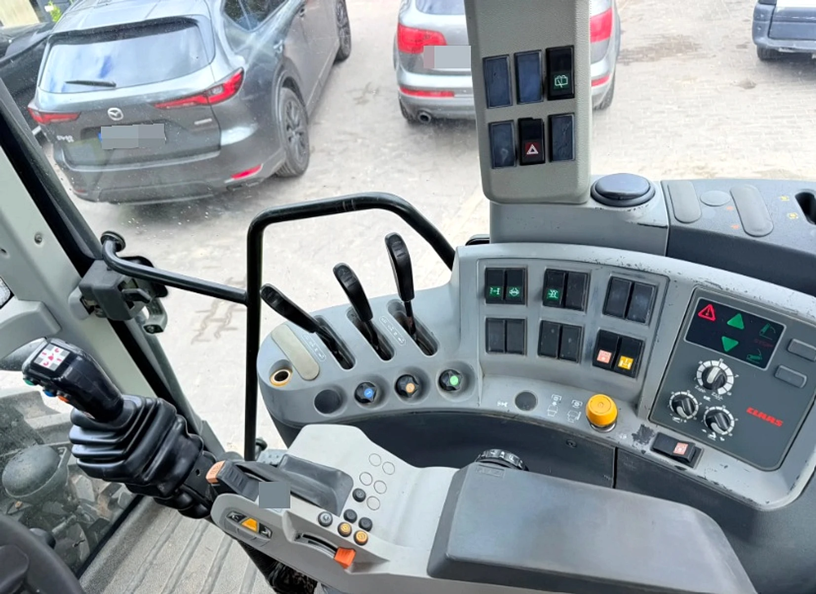 Claas Arion 530 — foto 13