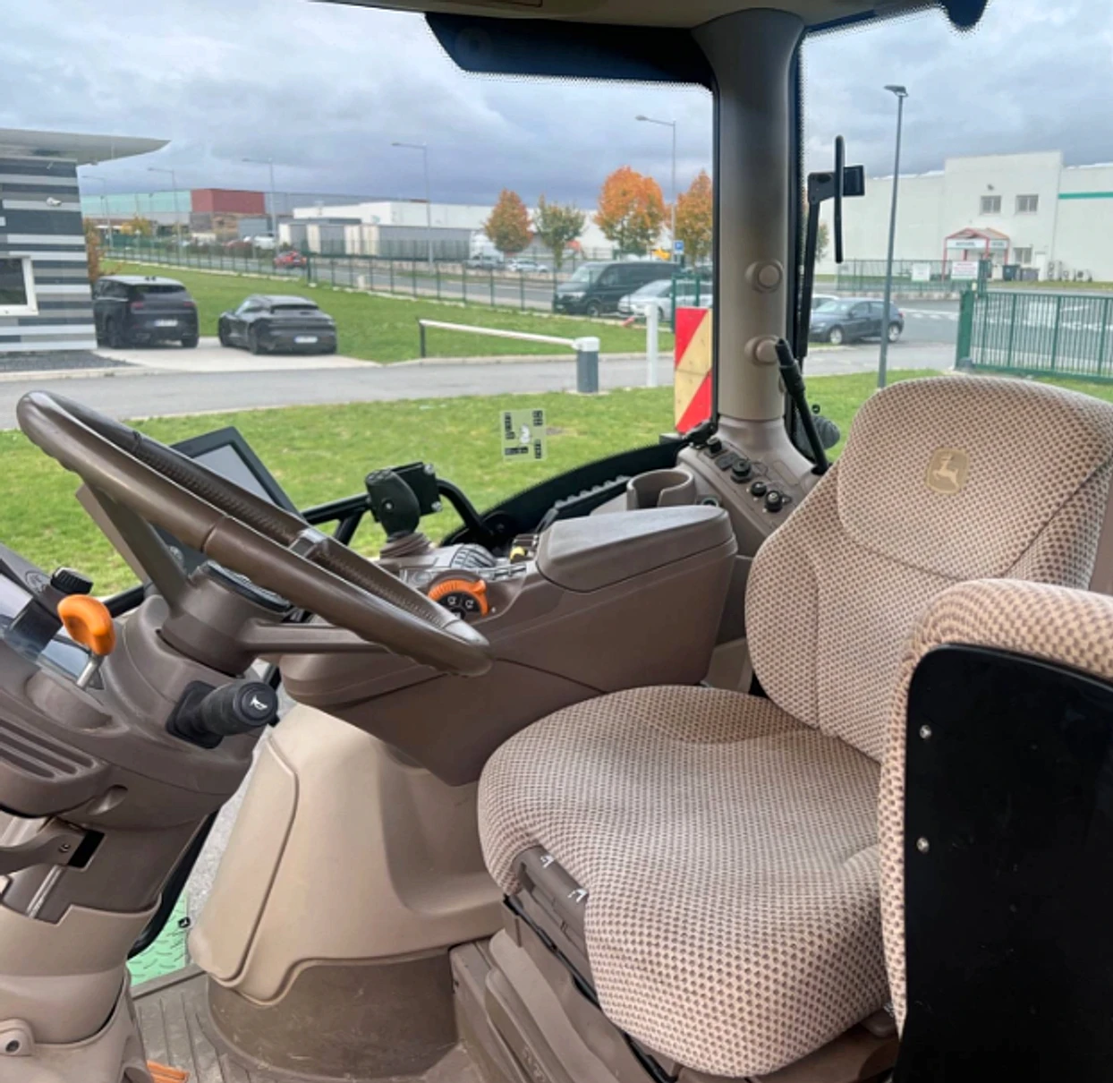 John Deere 6250R Premium Edition — foto 8