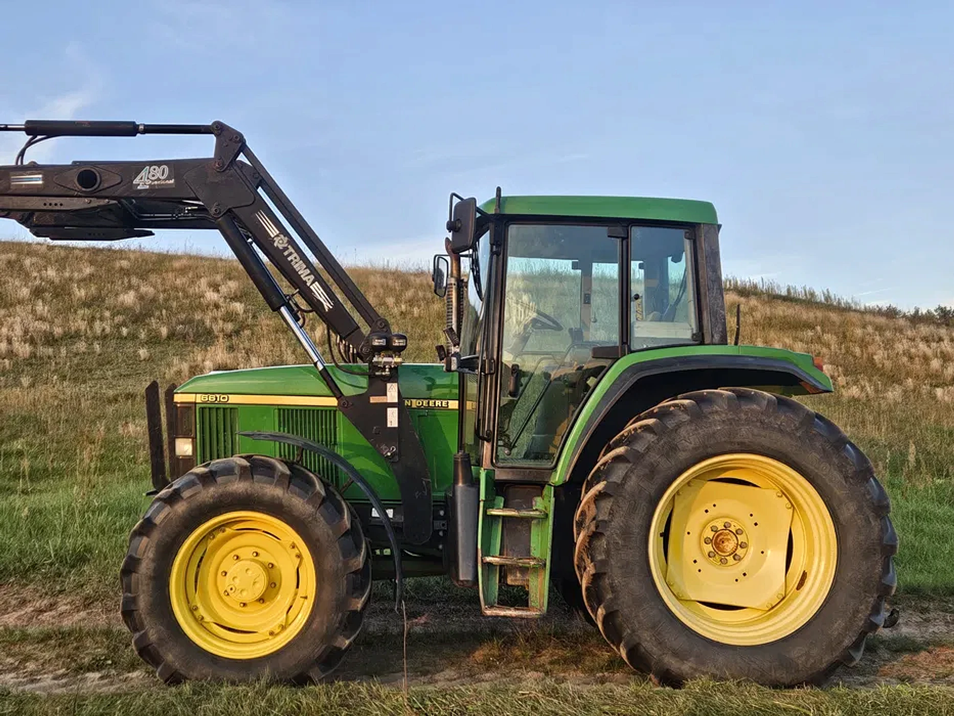 John Deere 6610