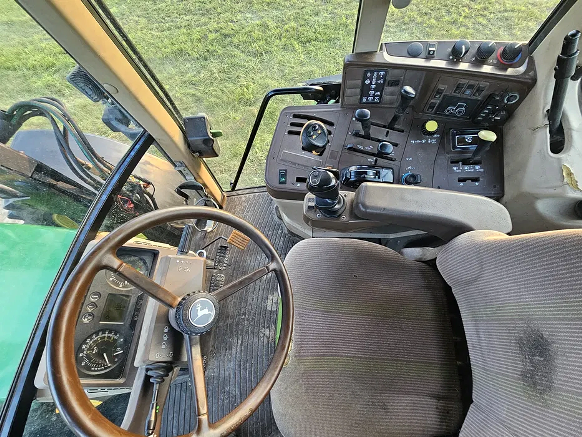 John Deere 6610 — foto 7