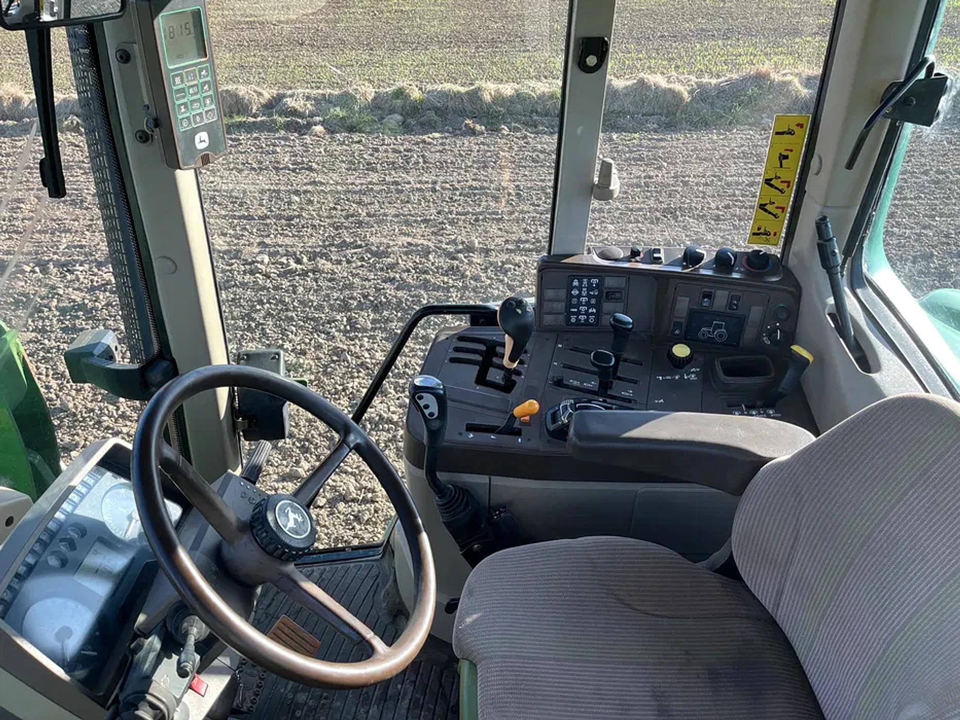 John Deere 6320 — foto 8