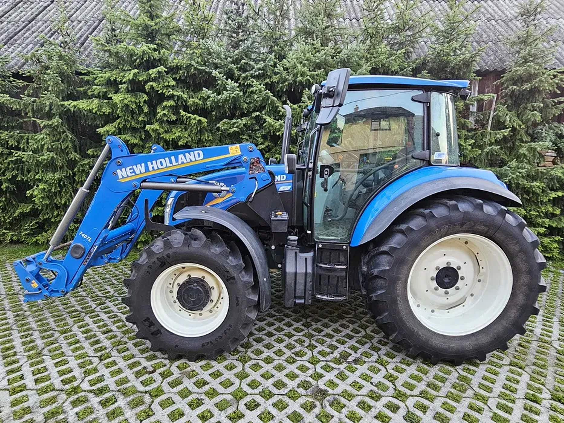 New Holland T5.115 — foto 1