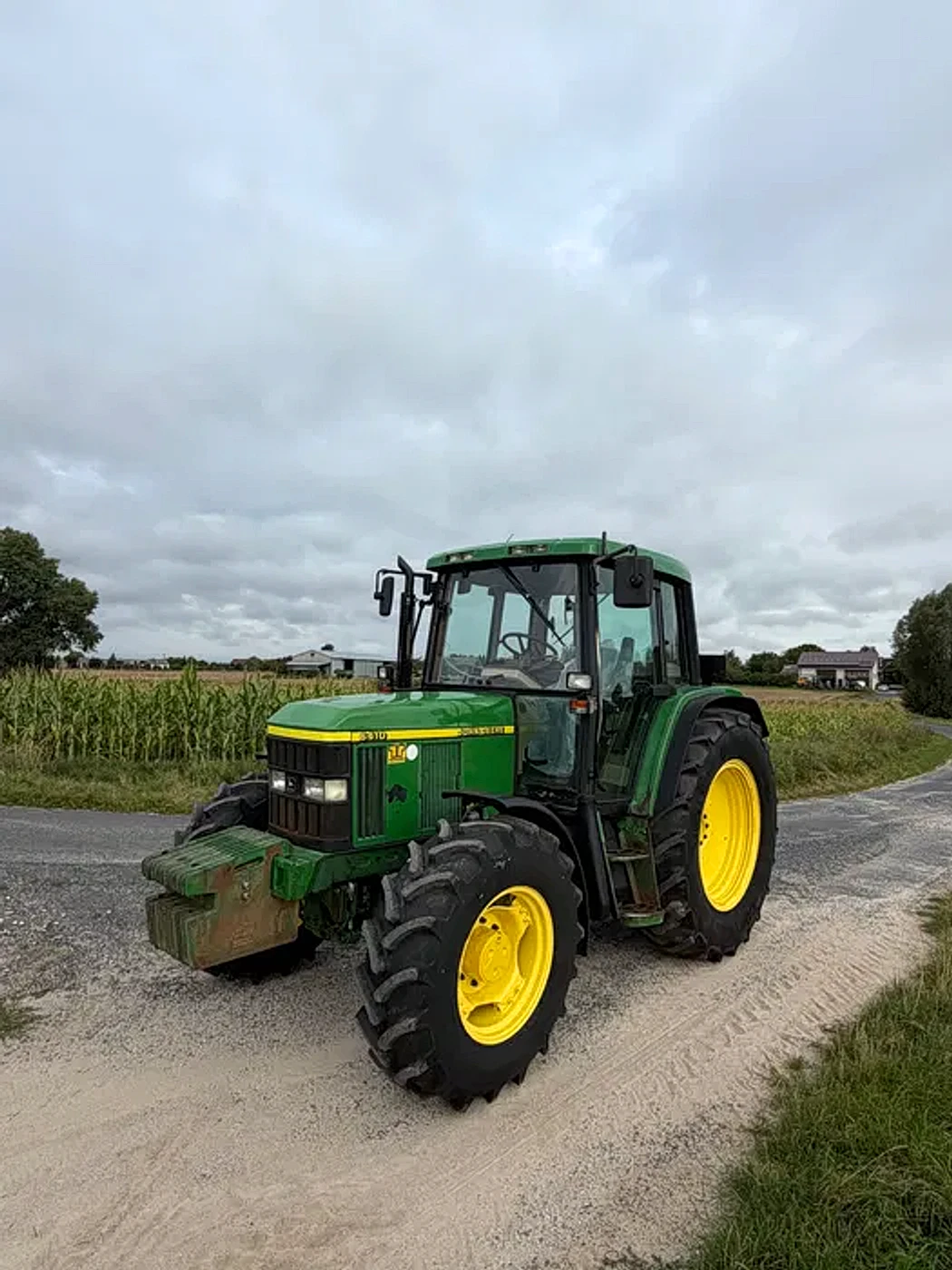 John Deere 6410